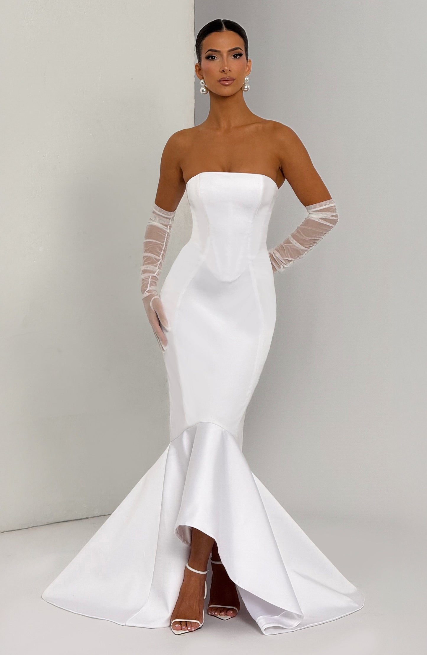 Emryn Gown - Ivory